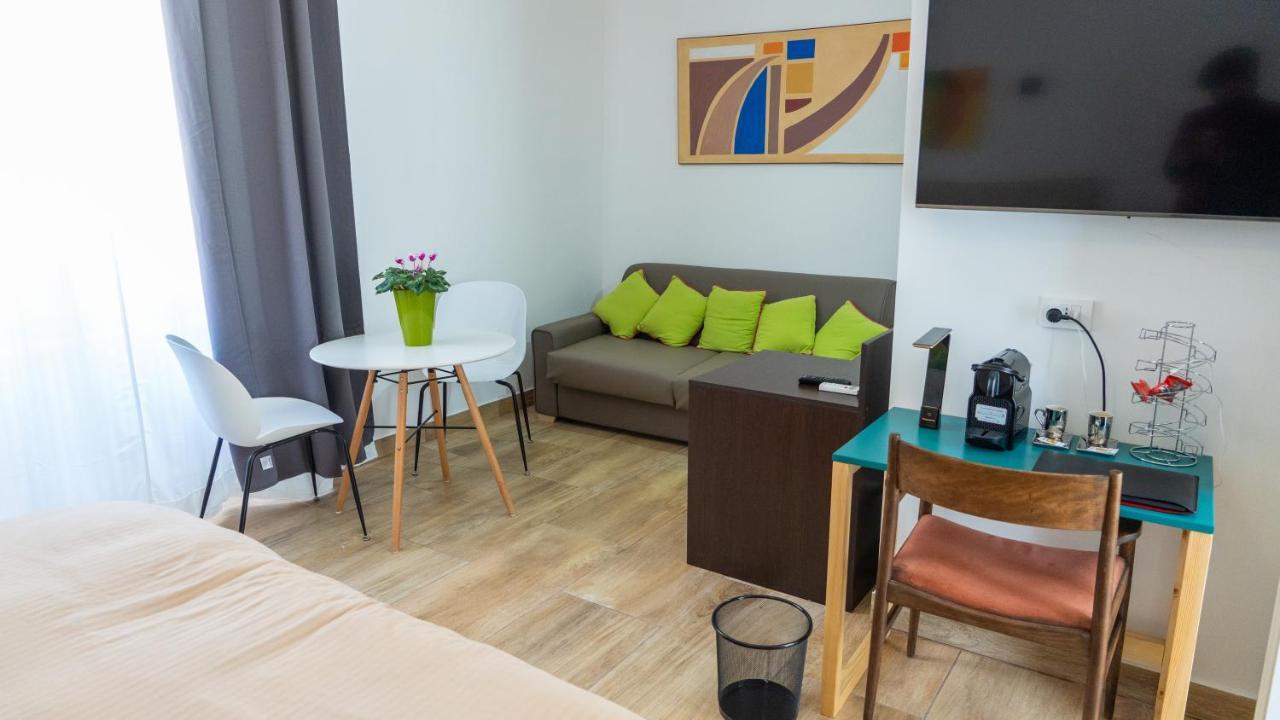 Zeta Rooms Касерта Екстериор снимка