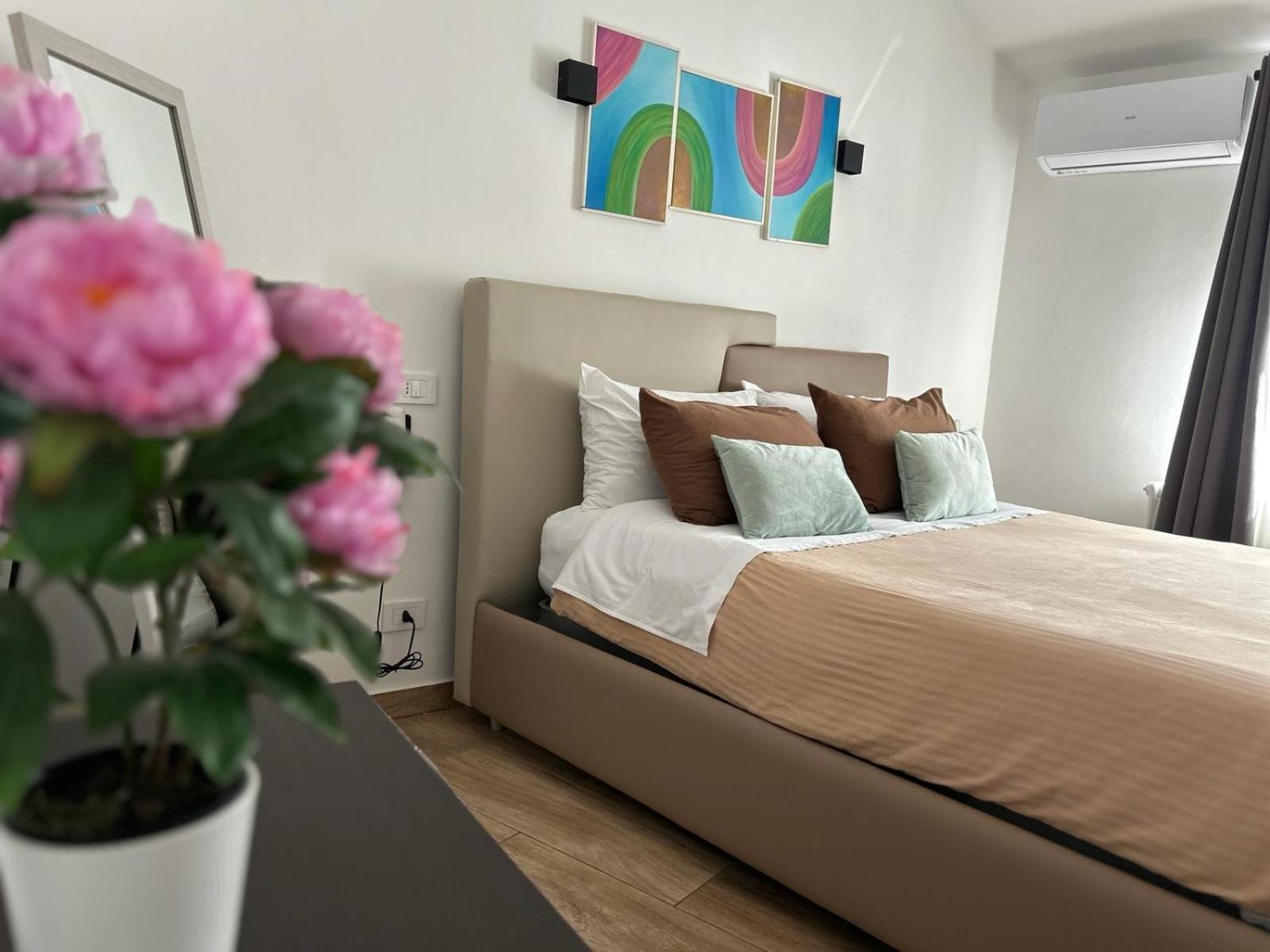 Zeta Rooms Касерта Екстериор снимка