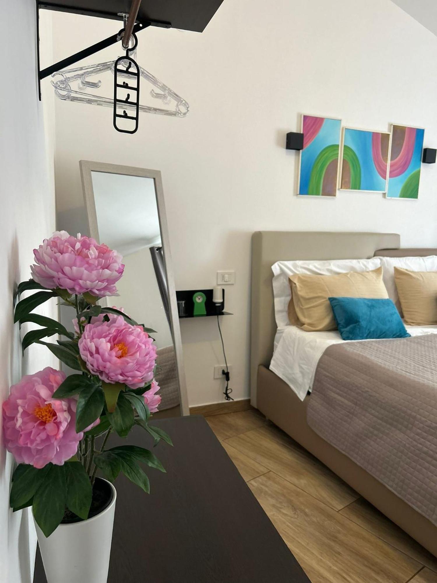 Zeta Rooms Касерта Екстериор снимка