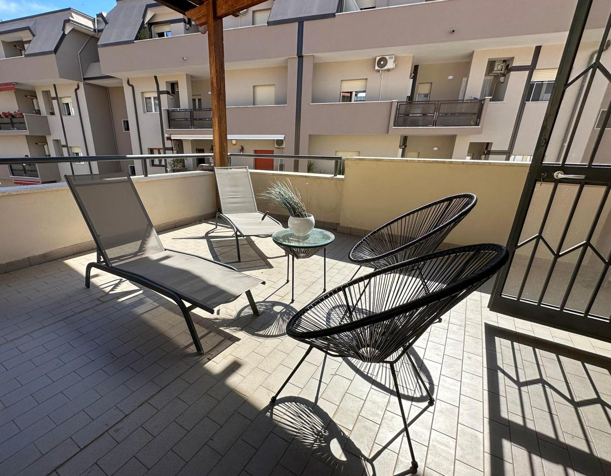 Zeta Rooms Касерта Екстериор снимка