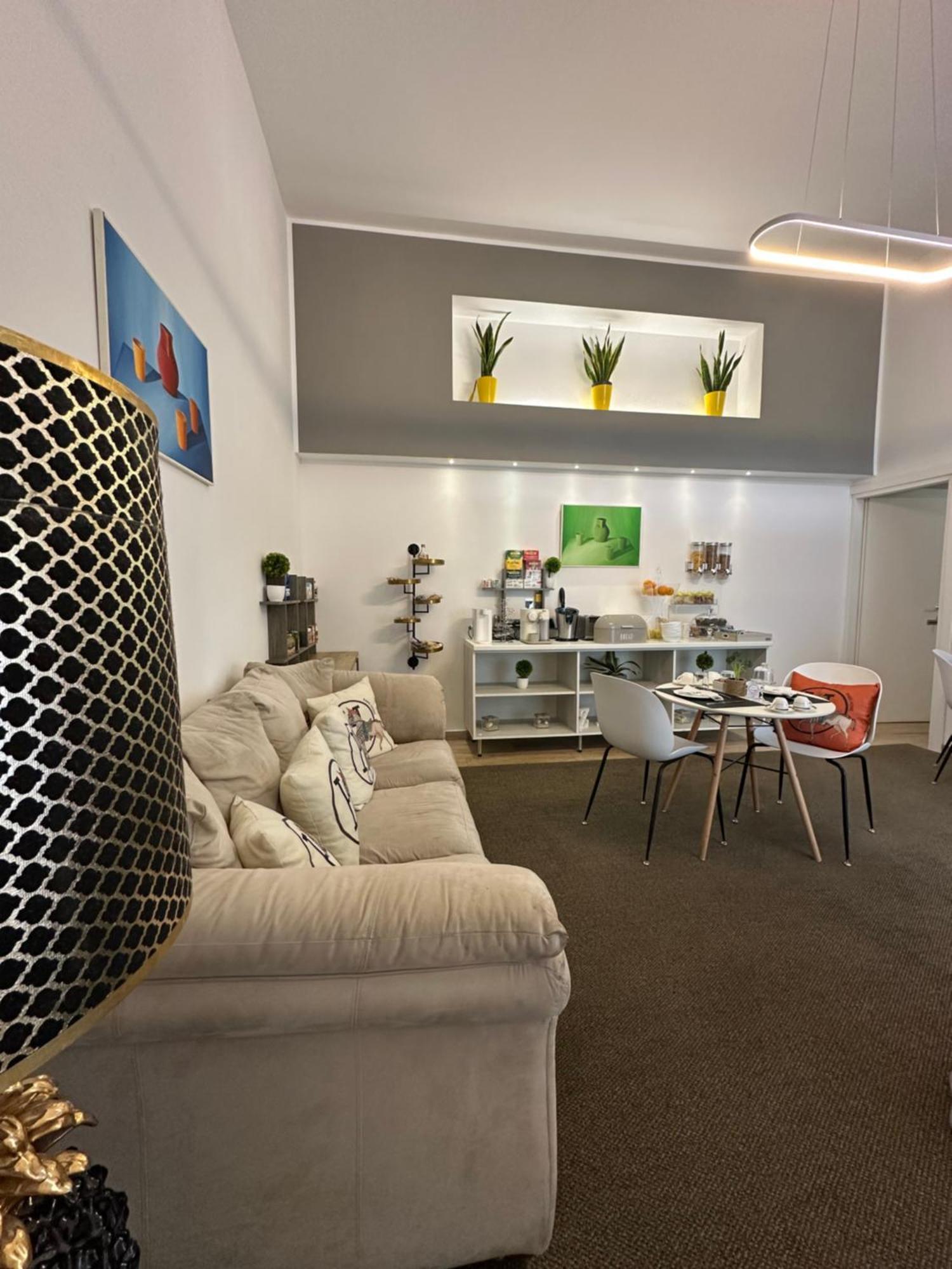 Zeta Rooms Касерта Екстериор снимка